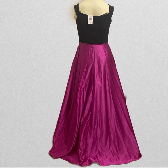 Prom Dress with slit - Picture 2 of 5